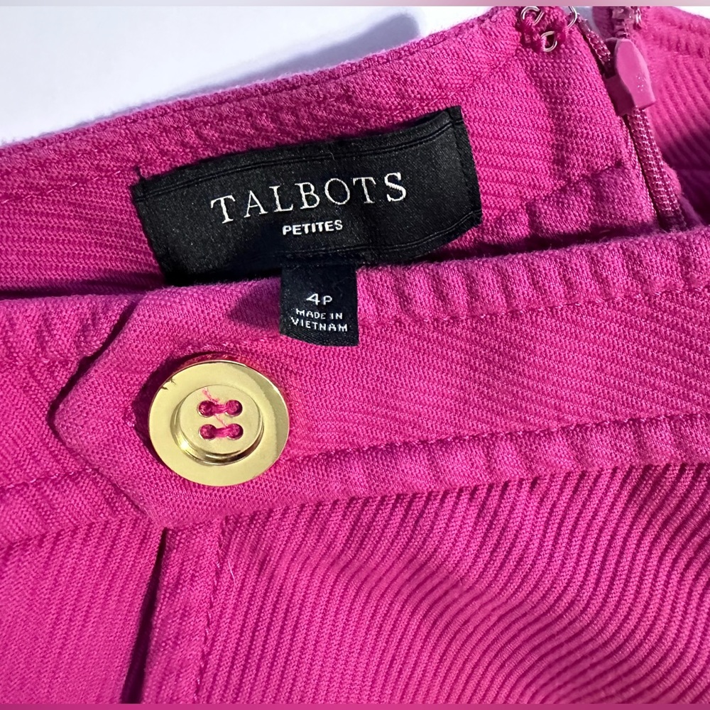 🎉Host pick 🎉 2 Talbots | Pencil Skirts Textured with Gold buttons 4P